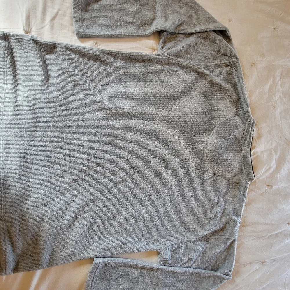 Sweater - Picture 3 of 3